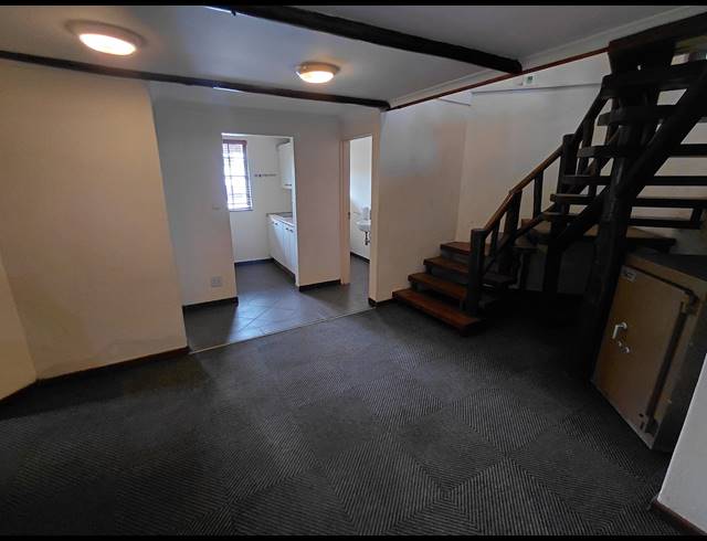 282M² OFFICE FOR SALE IN RANDJESPARK